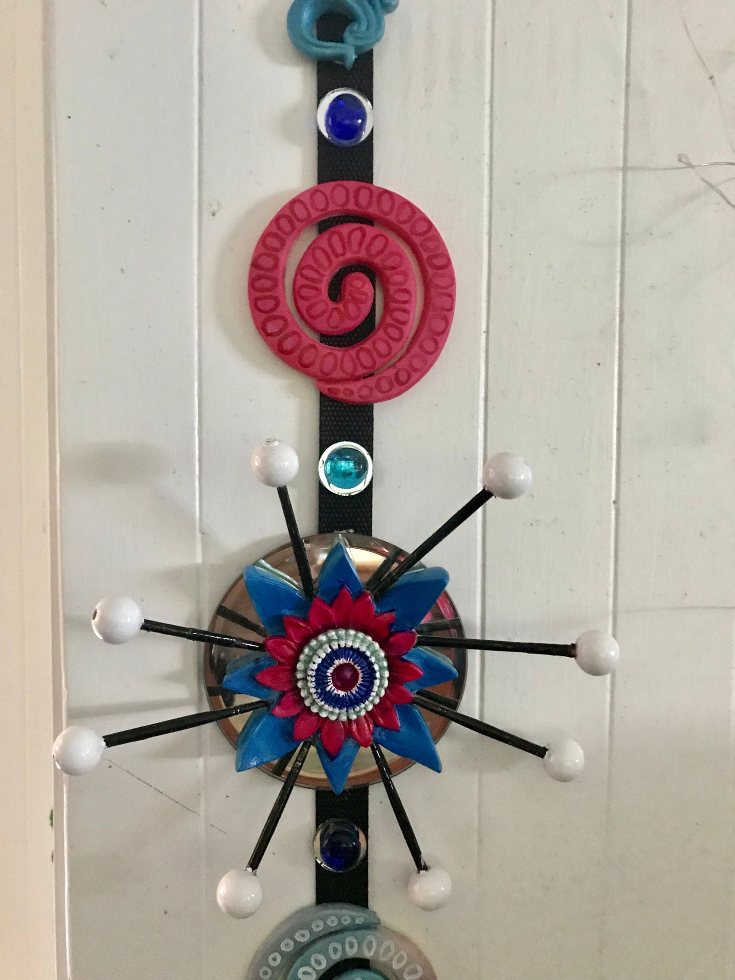 Blue/ red Flower pop Dangelie