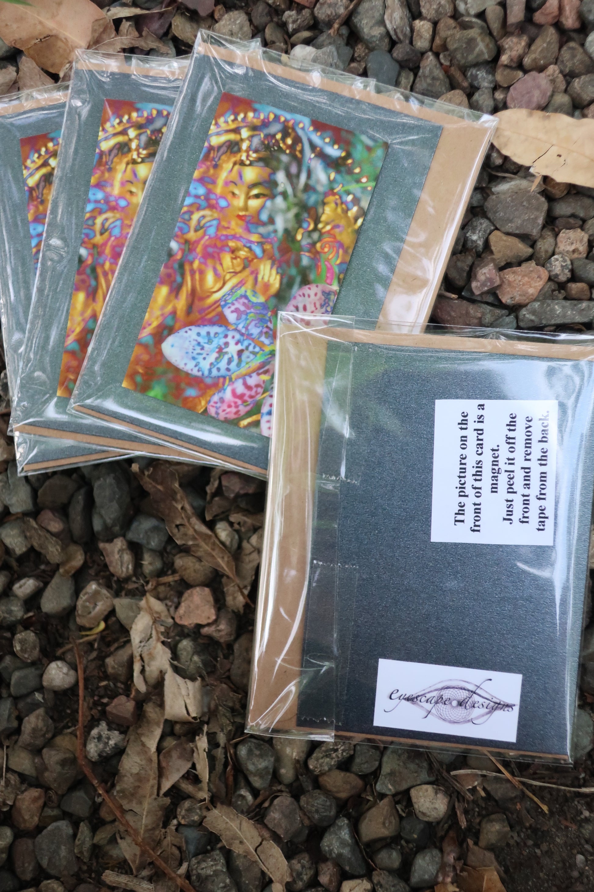 small queen/goddess magnet front gift card w/back detail